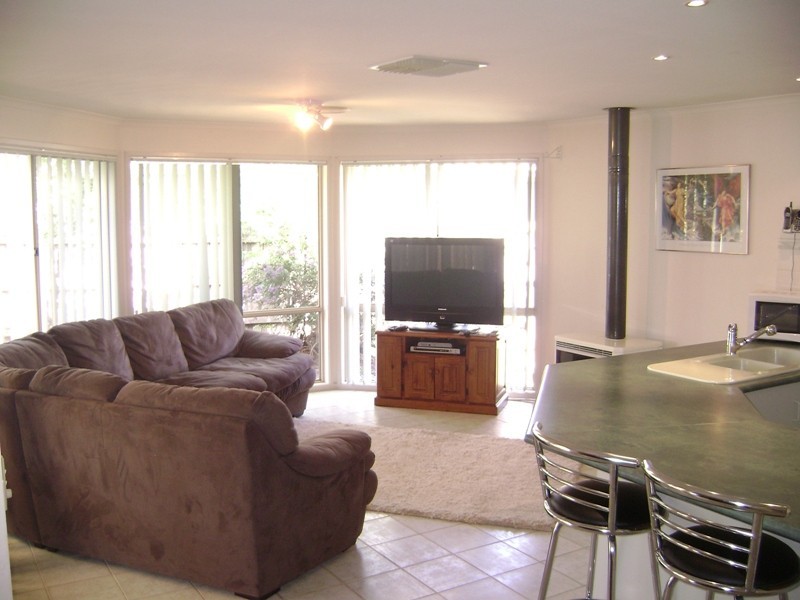 6 Baringa Park Deive, Narre Warren South VIC 3805