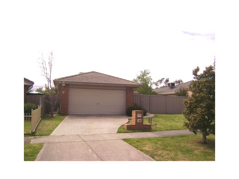 6 Baringa Park Deive, Narre Warren South VIC 3805