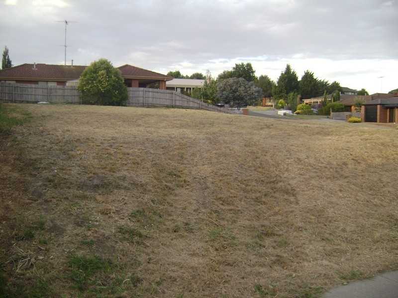 80 Fleetwood Drive, Narre Warren VIC 3805