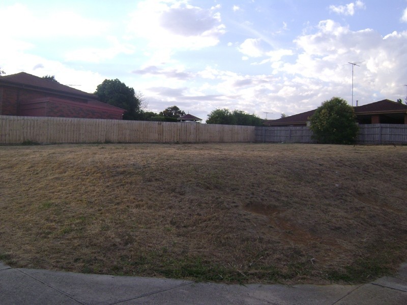 80 Fleetwood Drive, Narre Warren VIC 3805