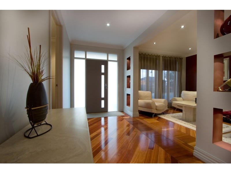 80 Sheldon Drive, Berwick VIC 3806