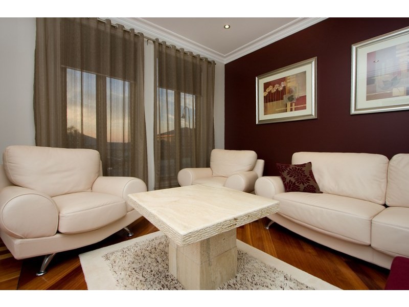 80 Sheldon Drive, Berwick VIC 3806