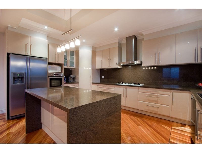 80 Sheldon Drive, Berwick VIC 3806