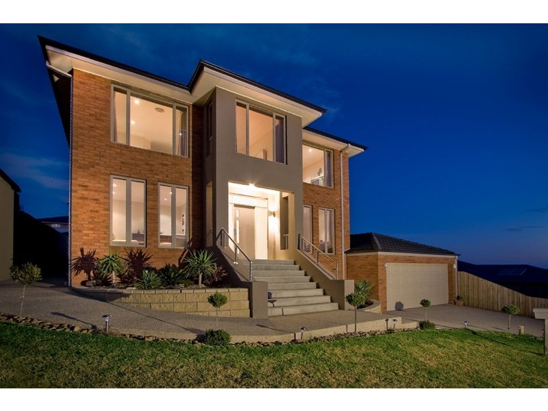 80 Sheldon Drive, Berwick VIC 3806