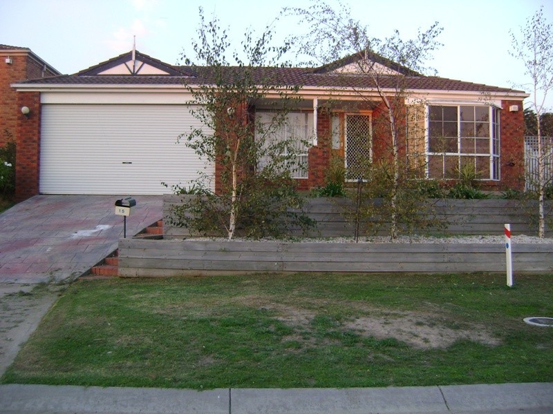 15 Janson Close, Narre Warren South VIC 3805