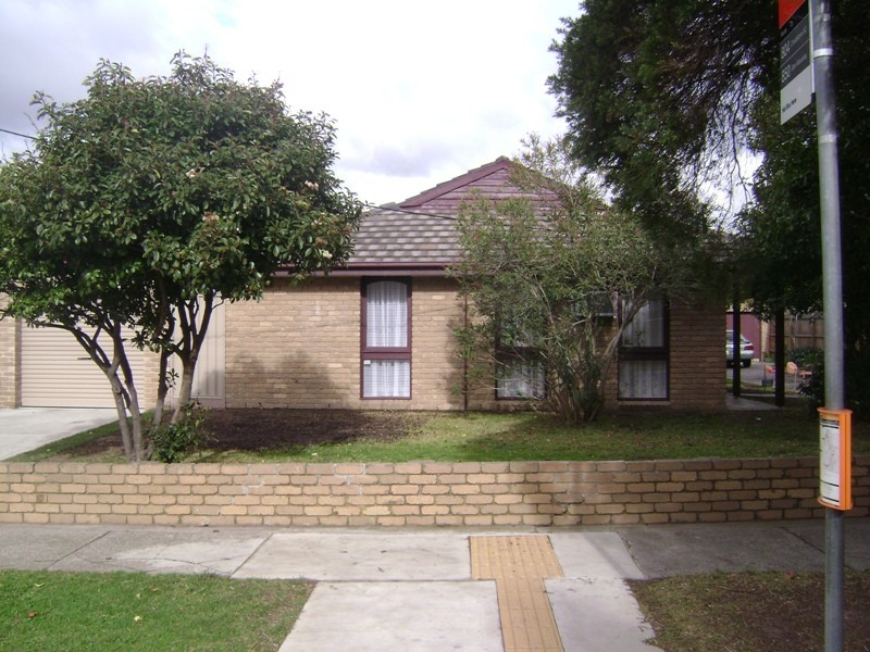 1/92 Menzies Way, Dandenong North VIC 3175