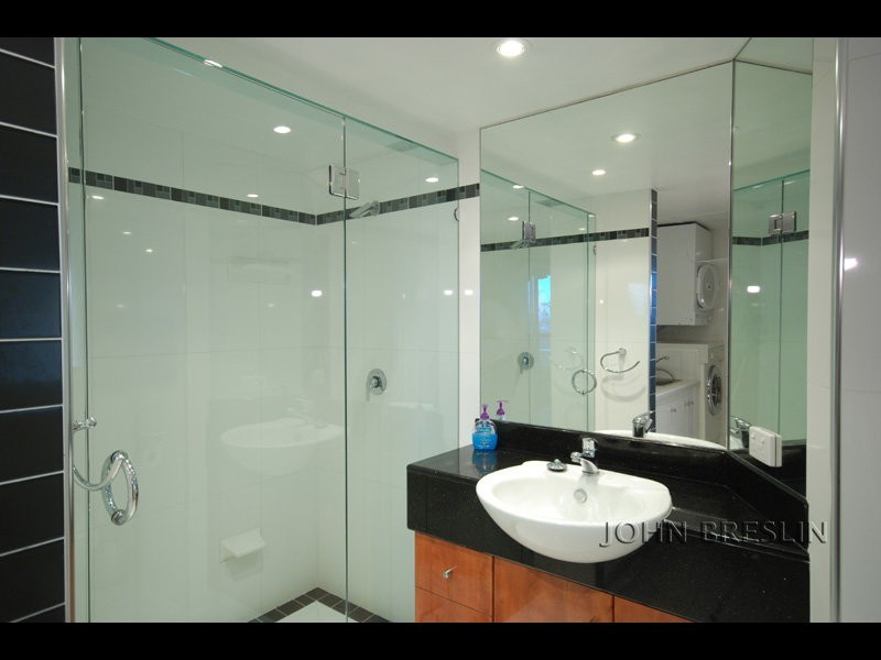 24/60 Goodwin Tce, Burleigh Heads QLD 4220