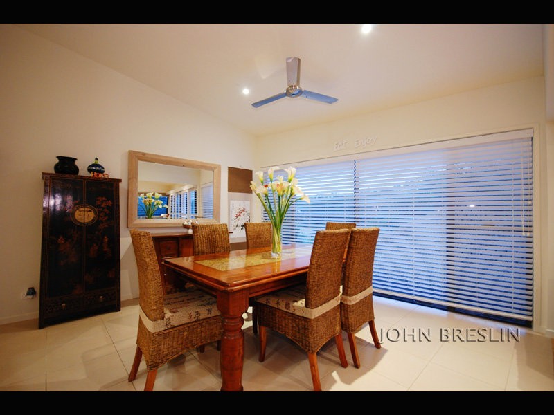 1 Grove Creek Close, Reedy Creek QLD 4227