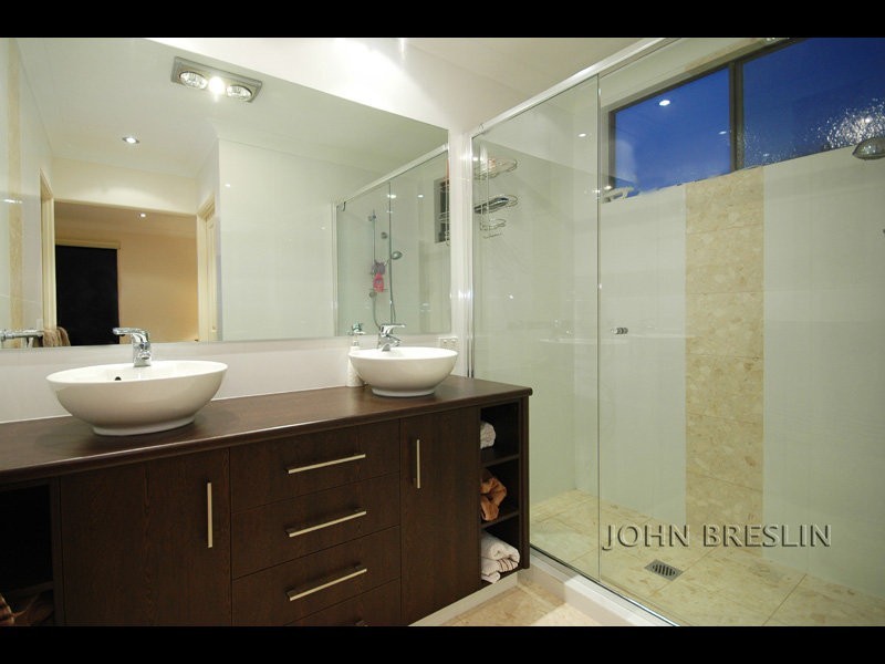 34 Grove Creek Close, Reedy Creek QLD 4227