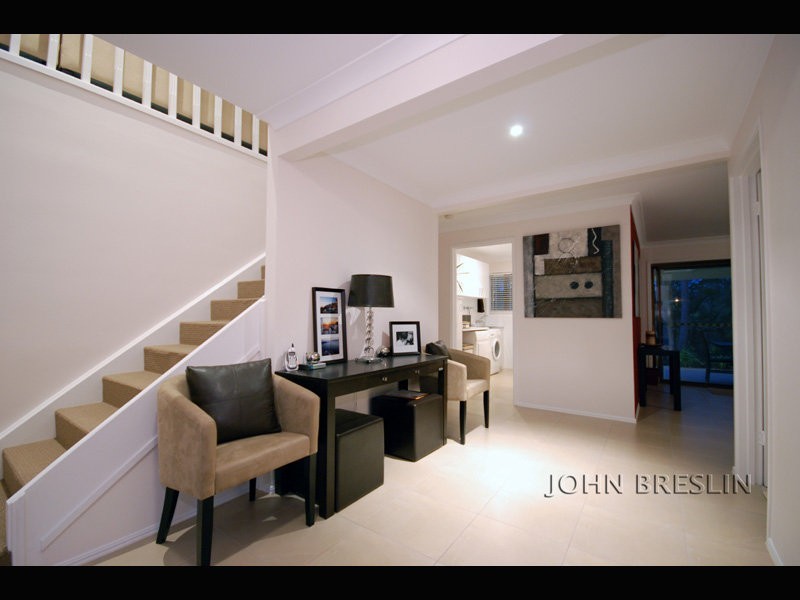 8 Sandringham, Robina QLD 4226
