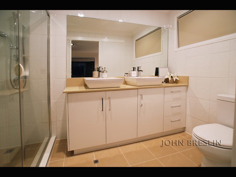 8 Sandringham, Robina QLD 4226