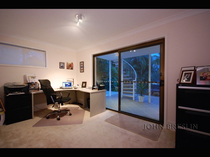 8 Sandringham, Robina QLD 4226