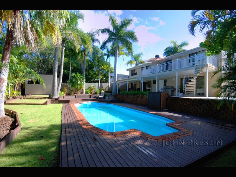 8 Sandringham, Robina QLD 4226