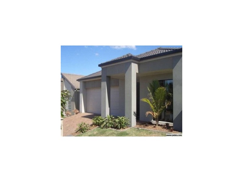 21 Campelles Ave, Varsity Lakes QLD 4227