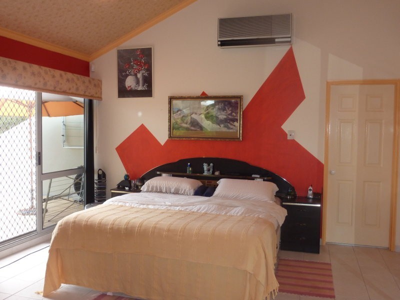 1/125 Santa Cruz Blvd, Clear Island Waters QLD 4226