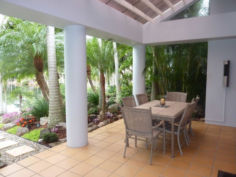 6/125 Santa Cruz Blvd, Clear Island Waters QLD 4226