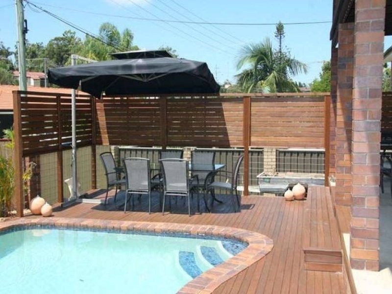 15 Crinum Cr, Southport QLD 4215