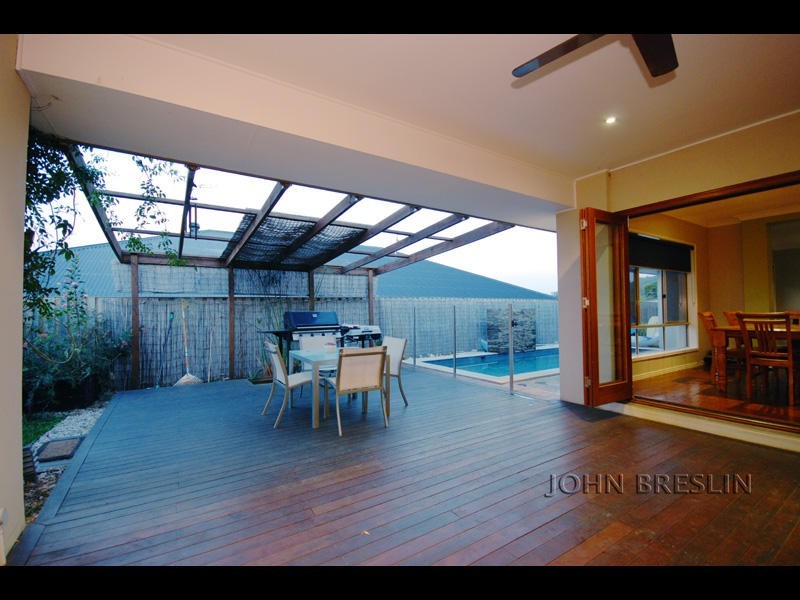 35 Willow Tree Drv, Reedy Creek QLD 4227