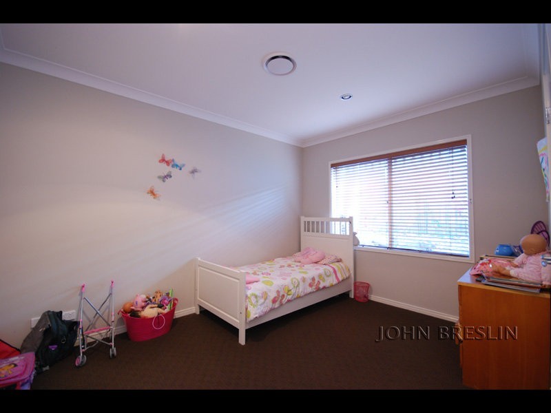 35 Willow Tree Drv, Reedy Creek QLD 4227