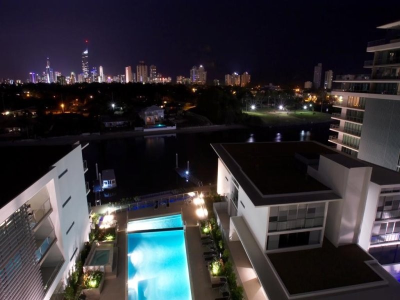 38/100 TE Peters Drv, Broadbeach Waters QLD 4218
