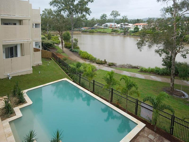 3/35 Azzurra Drv, Varsity Lakes QLD 4227