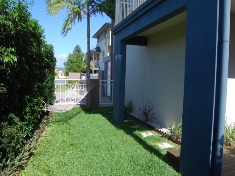 12/13 Mapleton Cct, Varsity Lakes QLD 4227