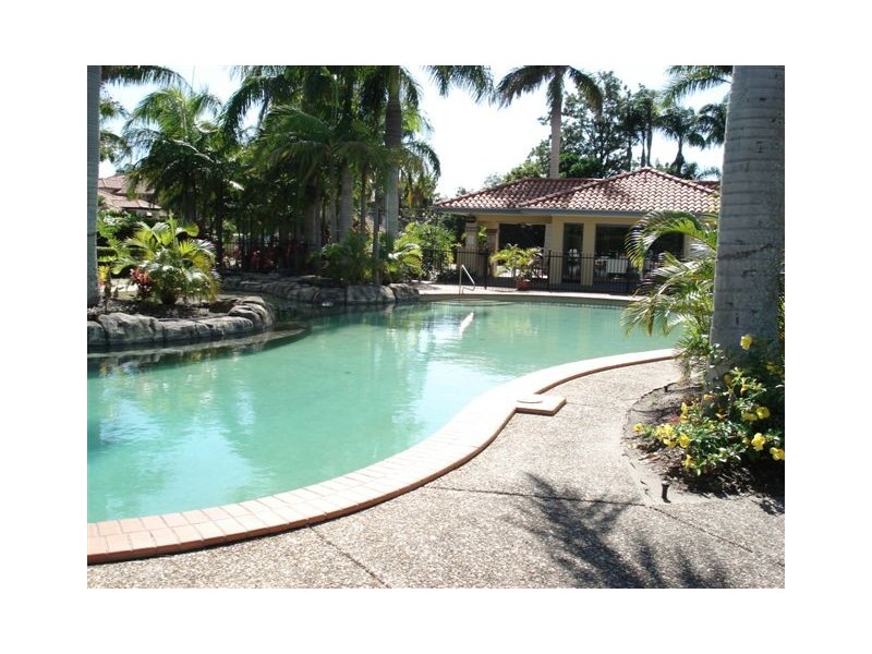 76 Bayview St, Runaway Bay QLD 4216