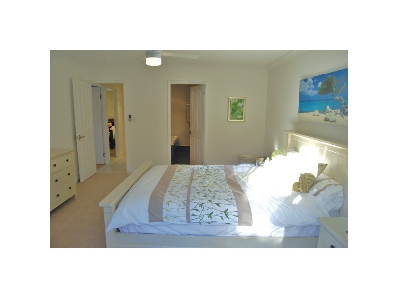 6 Killarney Av, Robina QLD 4226