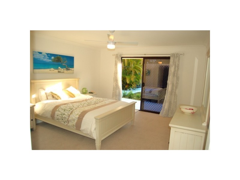 6 Killarney Av, Robina QLD 4226