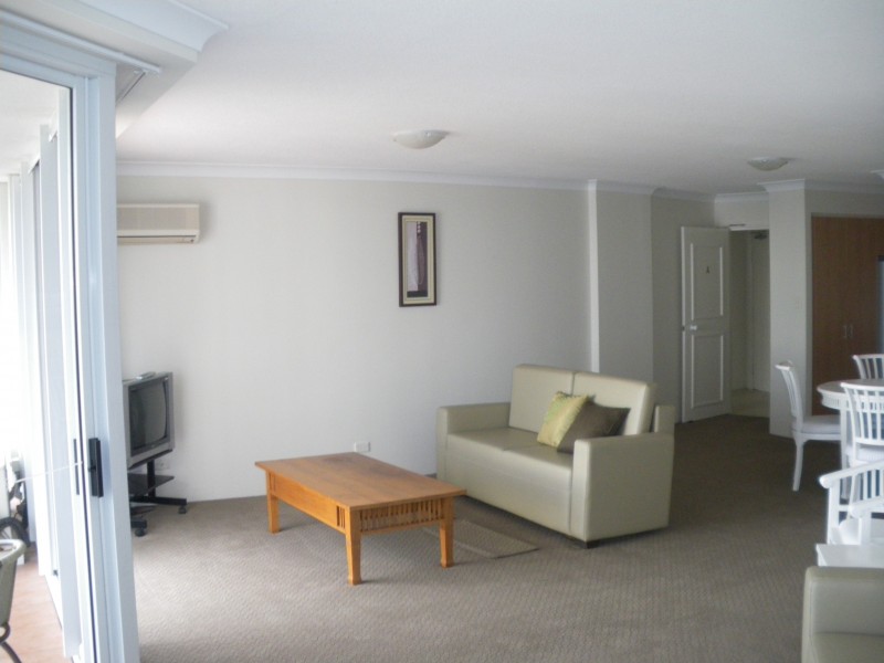1142/2623 Gold Coast Hwy, Broadbeach QLD 4218