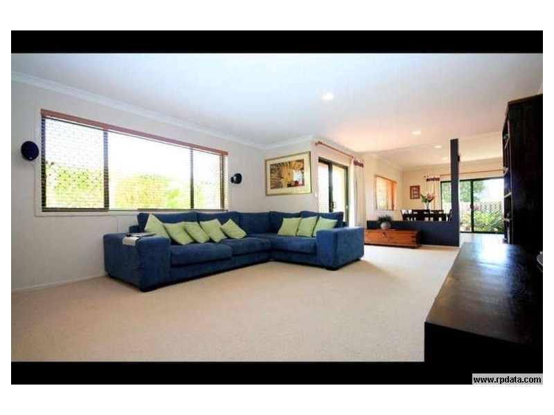 1/16 Gardendale Crescent, Burleigh Waters QLD 4220