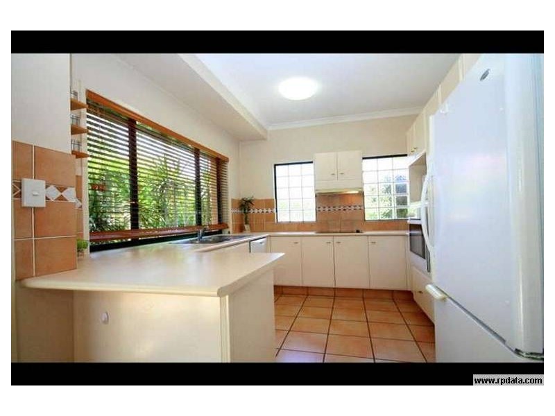 1/16 Gardendale Crescent, Burleigh Waters QLD 4220