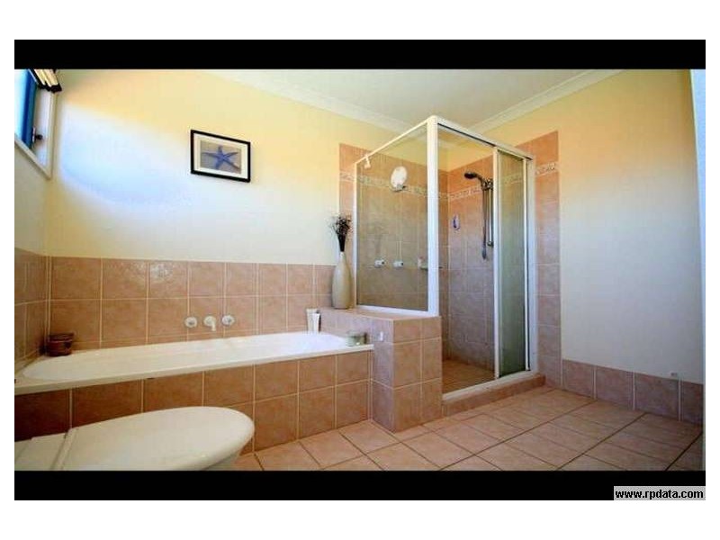 1/16 Gardendale Crescent, Burleigh Waters QLD 4220