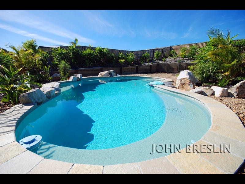 8 Golden Grove Bvd, Reedy Creek QLD 4227