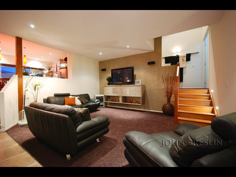 8 Golden Grove Bvd, Reedy Creek QLD 4227