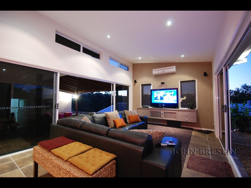 8 Golden Grove Bvd, Reedy Creek QLD 4227