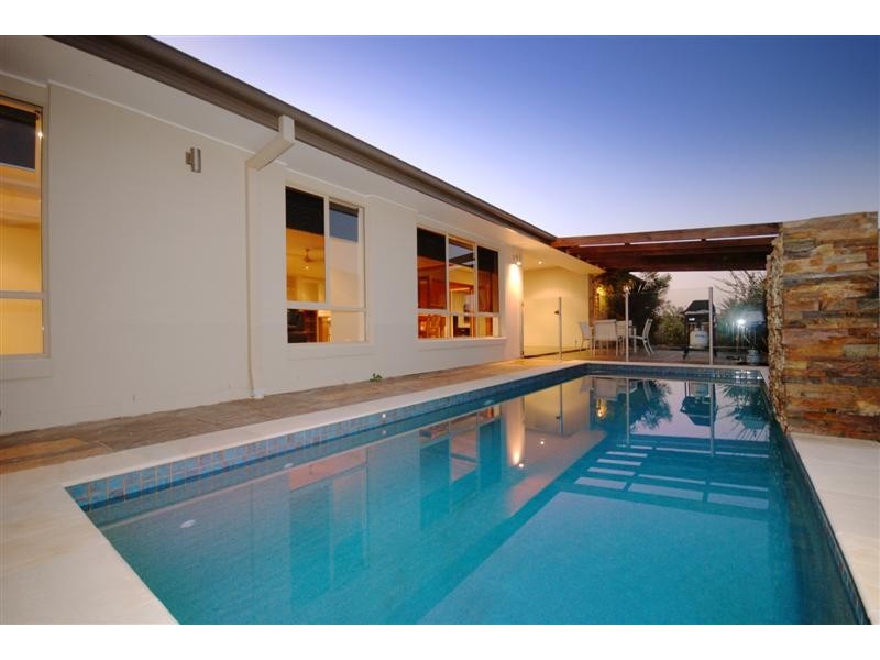 35 Willow Tree Dr, Reedy Creek QLD 4227