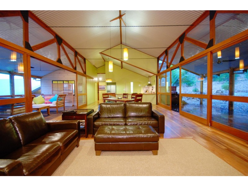 26 Grove creek Cl, Reedy Creek QLD 4227