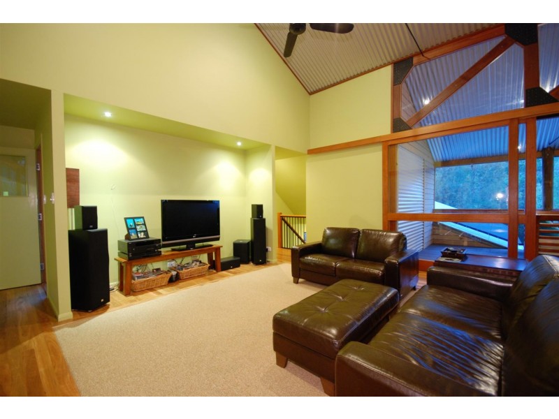 26 Grove creek Cl, Reedy Creek QLD 4227