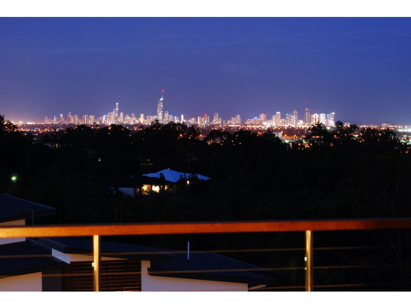 14 Barton Street, Reedy Creek QLD 4227