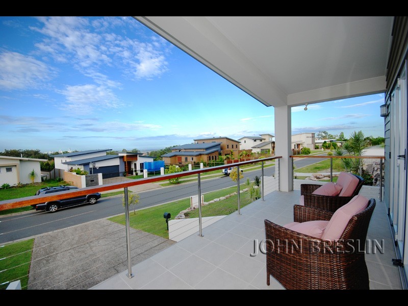 14 Barton Street, Reedy Creek QLD 4227