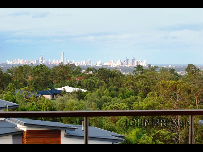 14 Barton Street, Reedy Creek QLD 4227