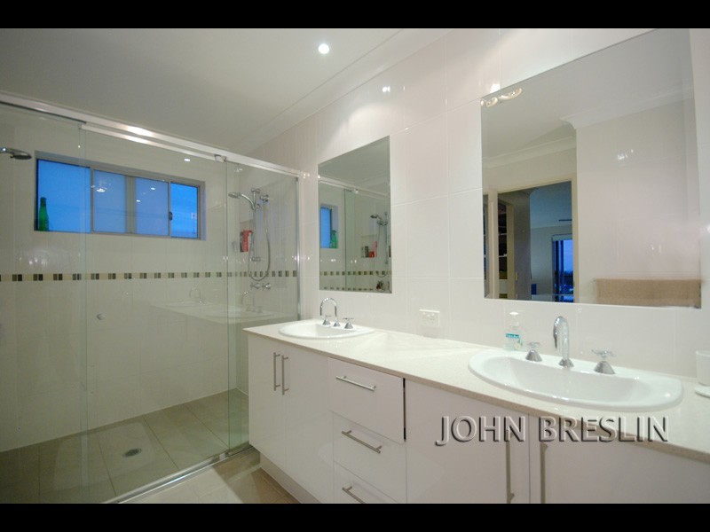 14 Barton Street, Reedy Creek QLD 4227