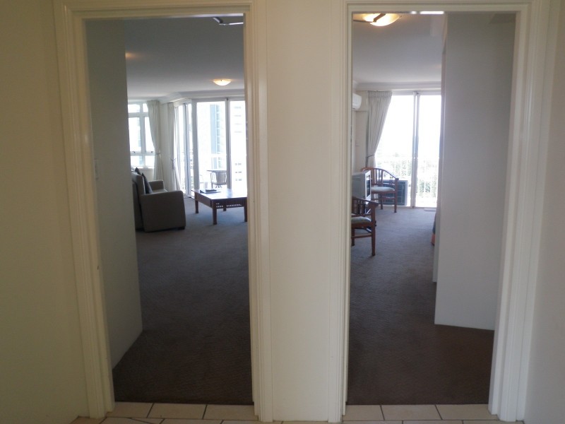 1142/2623 Gold Coast Highway, Broadbeach QLD 4218