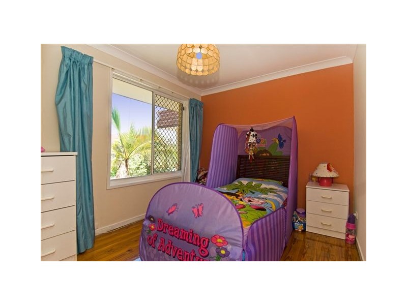 4/6 Duet Dr, Mermaid Waters QLD 4218