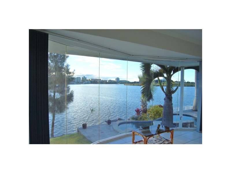 Varsity Lakes QLD 4227