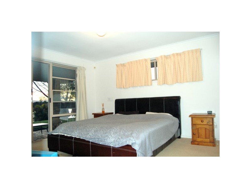 24 Placid Ct, Varsity Lakes QLD 4227