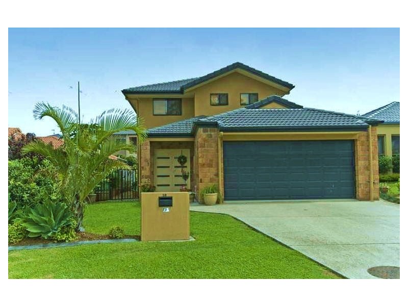 18 Royal links Dr, Robina QLD 4226