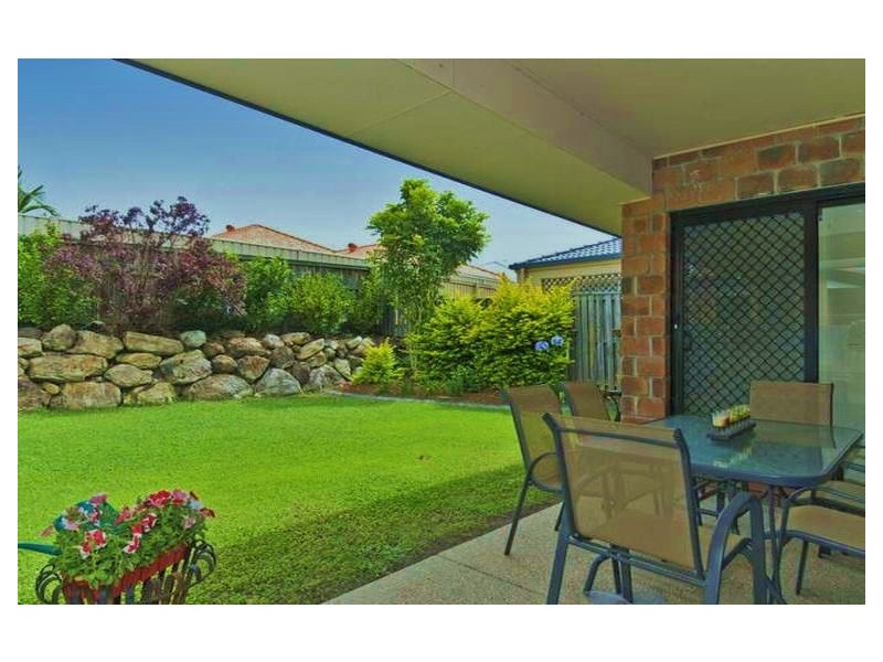 18 Royal links Dr, Robina QLD 4226