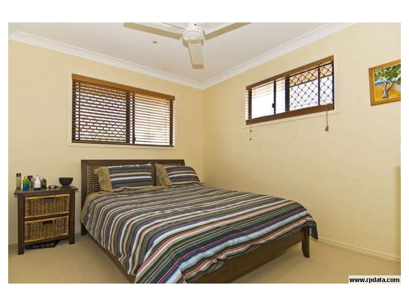 18 Royal links Dr, Robina QLD 4226